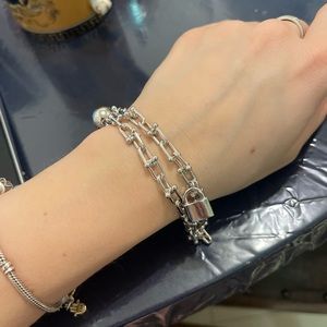 Beautiful brand new high quality wrap around bracelet. Also have a necklace.